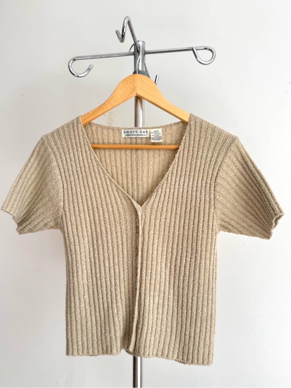 J.Crew V-Neck Ribbed Sweater Size Small in Beige Like New